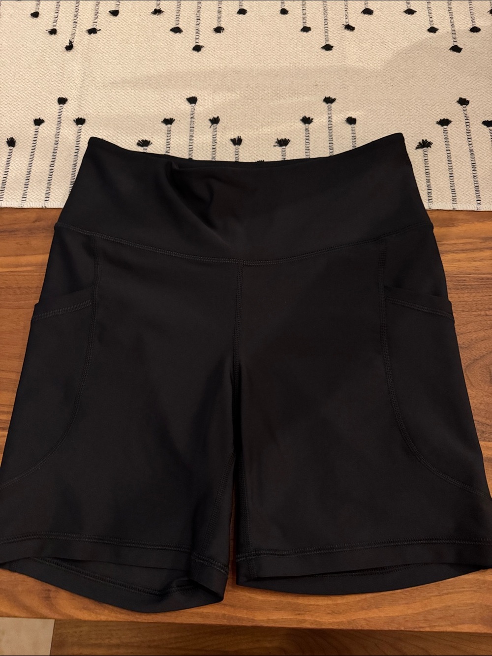 High-Waist Black Women's Athletic Old Navy Shorts with Side Pockets